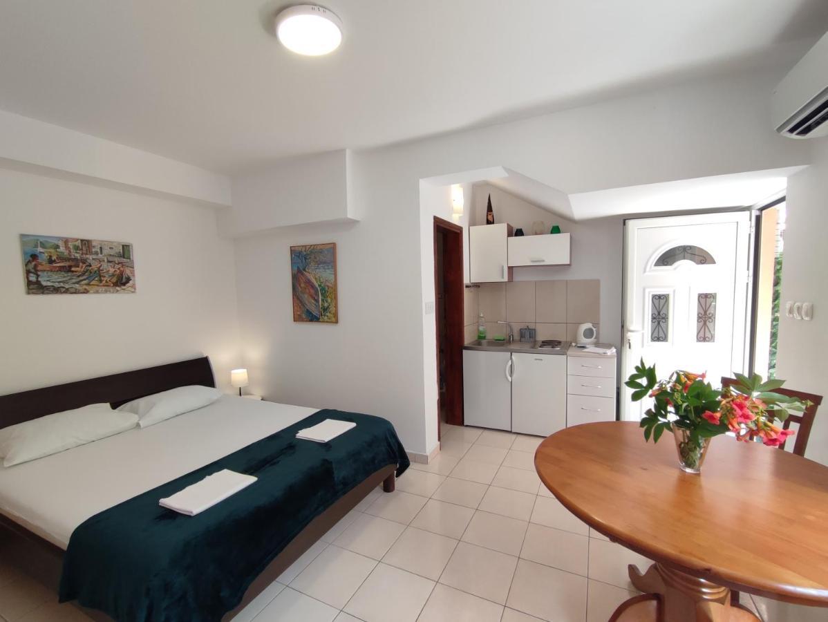 Studio Apartman Radimir Kotor Eksteriør bilde